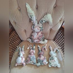 Floral Fabric Bunny Decor Set